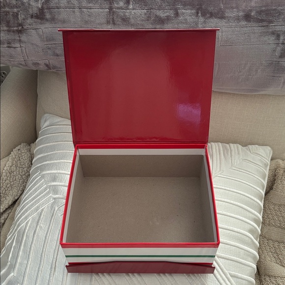 Ferrari Storage Box - Picture 3 of 5